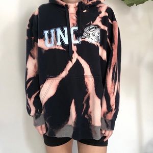UNC sweatshirt